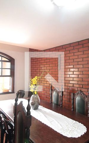 Casa à venda com 435m², 4 quartos e 3 vagasCopa