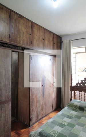 Casa à venda com 435m², 4 quartos e 3 vagasSuite