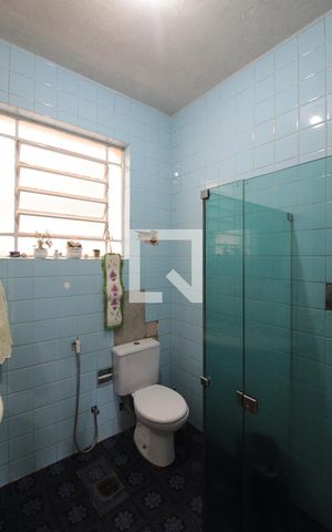 Casa à venda com 435m², 4 quartos e 3 vagasBanheiro Social