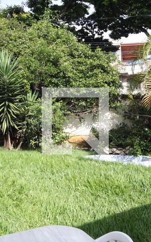 Casa à venda com 435m², 4 quartos e 3 vagasJardim