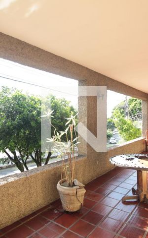 Casa à venda com 435m², 4 quartos e 3 vagasVaranda