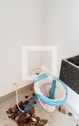 Casa à venda com 88m², 2 quartos e 2 vagas Casa à venda com 88m², 2 quartos e 2 vagasCobertura - Banheiro