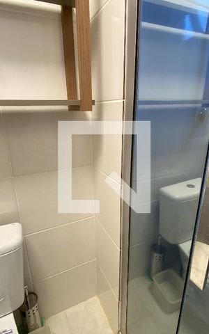 Apartamento à venda com 47m², 2 quartos e 1 vaga Apartamento à venda com 47m², 2 quartos e 1 vagaBanheiro