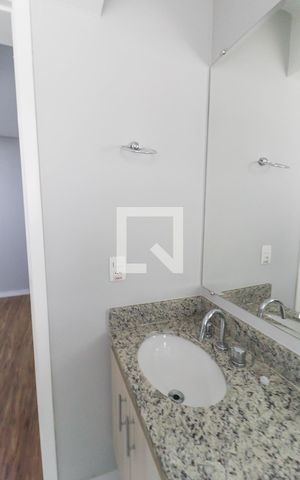 Apartamento à venda com 190m², 4 quartos e 5 vagas Apartamento à venda com 190m², 4 quartos e 5 vagasBanheiro