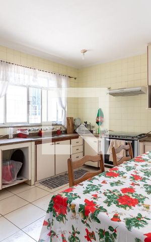 Casa à venda com 400m², 5 quartos e 5 vagasCozinha