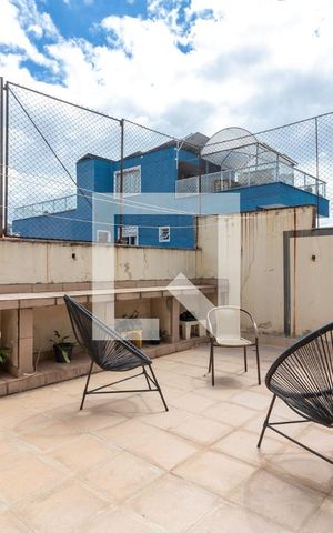 Casa à venda com 400m², 5 quartos e 5 vagasQuintal dos Fundos