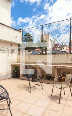Casa à venda com 400m², 5 quartos e 5 vagasQuintal dos Fundos