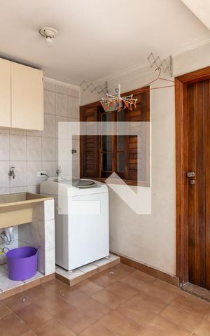 Casa à venda com 400m², 5 quartos e 5 vagasÁrea de Serviço