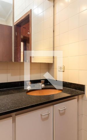Casa à venda com 400m², 5 quartos e 5 vagasBanheiro da Suíte