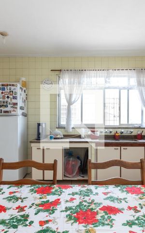 Casa à venda com 400m², 5 quartos e 5 vagasCozinha