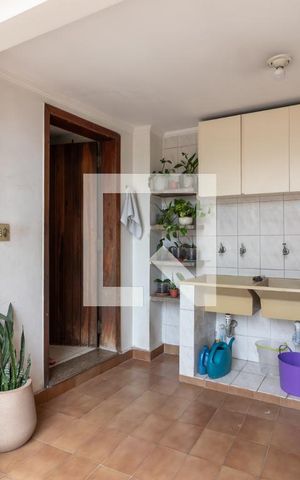 Casa à venda com 400m², 5 quartos e 5 vagasÁrea de Serviço