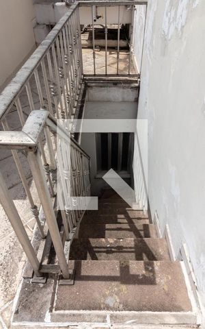 Casa à venda com 400m², 5 quartos e 5 vagasCobertura - Escada