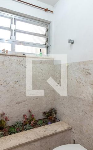 Casa à venda com 400m², 5 quartos e 5 vagasLavabo