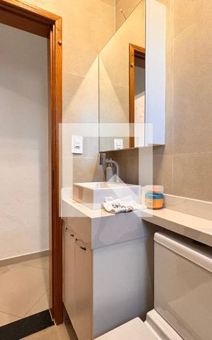 Apartamento à venda com 110m², 2 quartos e 1 vaga Apartamento à venda com 110m², 2 quartos e 1 vagaBanheiro