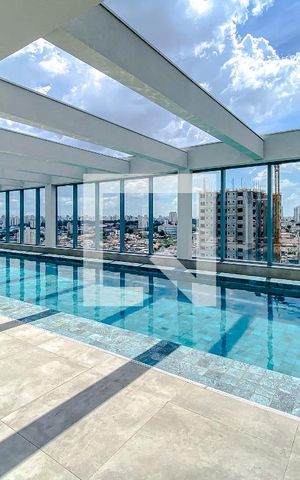 Studio à venda com 25m², 1 quarto e sem vagaÁrea comum - Piscina
