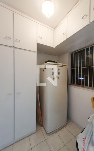 Casa à venda com 267m², 3 quartos e 4 vagas Casa à venda com 267m², 3 quartos e 4 vagasQuarto de Serviço