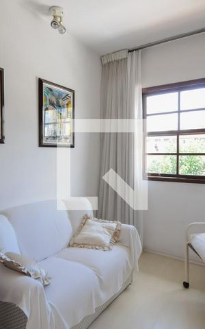 Casa à venda com 267m², 3 quartos e 4 vagas Casa à venda com 267m², 3 quartos e 4 vagasSuíte 1