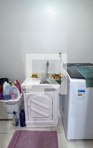 Casa à venda com 169m², 2 quartos e 2 vagas Casa à venda com 169m², 2 quartos e 2 vagasLavanderia