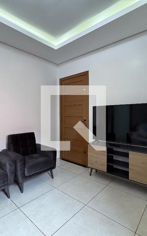 Casa à venda com 169m², 2 quartos e 2 vagas Casa à venda com 169m², 2 quartos e 2 vagasSala