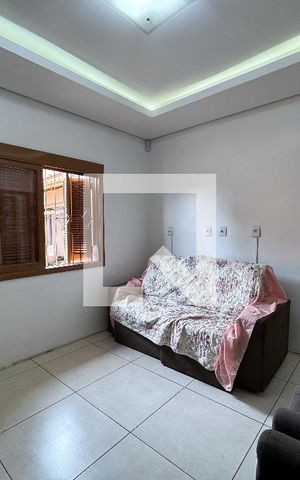 Casa à venda com 169m², 2 quartos e 2 vagas Casa à venda com 169m², 2 quartos e 2 vagasSala
