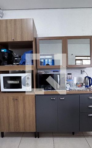 Casa à venda com 169m², 2 quartos e 2 vagas Casa à venda com 169m², 2 quartos e 2 vagasCozinha
