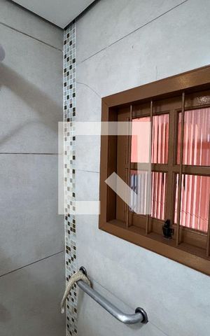 Casa à venda com 169m², 2 quartos e 2 vagas Casa à venda com 169m², 2 quartos e 2 vagasBanheiro