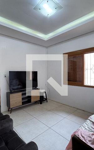 Casa à venda com 169m², 2 quartos e 2 vagas Casa à venda com 169m², 2 quartos e 2 vagasSala