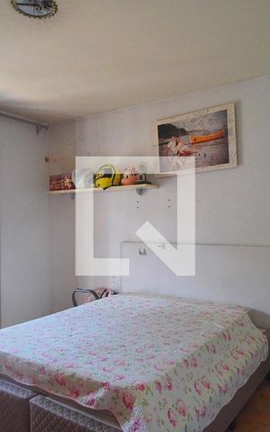 Casa à venda com 300m², 4 quartos e 2 vagas Casa à venda com 300m², 4 quartos e 2 vagasQuarto 1