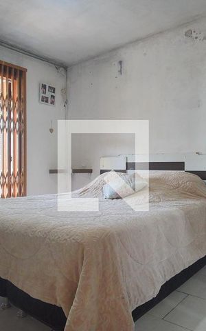 Casa à venda com 300m², 4 quartos e 2 vagas Casa à venda com 300m², 4 quartos e 2 vagasQuarto 3