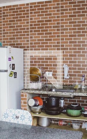 Casa à venda com 288m², 8 quartos e 2 vagas Casa à venda com 288m², 8 quartos e 2 vagasCozinha