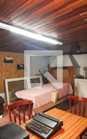 Casa à venda com 580m², 3 quartos e 7 vagas Casa à venda com 580m², 3 quartos e 7 vagasVaranda