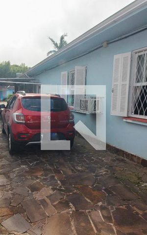 Casa à venda com 580m², 3 quartos e 7 vagas Casa à venda com 580m², 3 quartos e 7 vagasGaragem