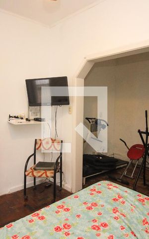 Casa à venda com 580m², 3 quartos e 7 vagas Casa à venda com 580m², 3 quartos e 7 vagasQuarto 3