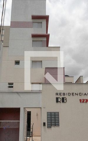 Apartamento à venda com 32m², 2 quartos e 1 vaga Apartamento à venda com 32m², 2 quartos e 1 vagaFachada