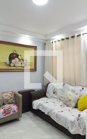 Casa à venda com 298m², 5 quartos e 3 vagas Casa à venda com 298m², 5 quartos e 3 vagasSala