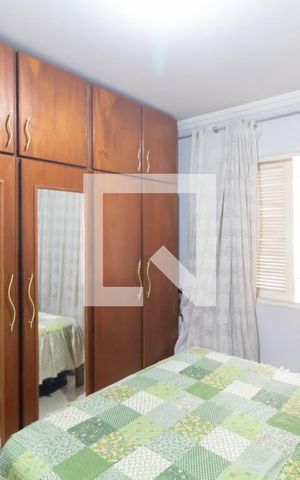 Casa à venda com 298m², 5 quartos e 3 vagas Casa à venda com 298m², 5 quartos e 3 vagasQuarto 1