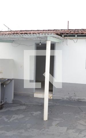 Casa para alugar com 70m², 2 quartos e sem vagaÁrea Externa