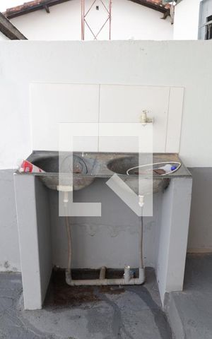 Casa para alugar com 70m², 2 quartos e sem vagaÁrea Externa