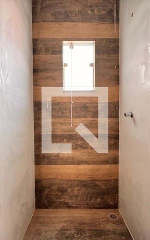 Apartamento à venda com 94m², 2 quartos e 1 vaga Apartamento à venda com 94m², 2 quartos e 1 vagaBanheiro