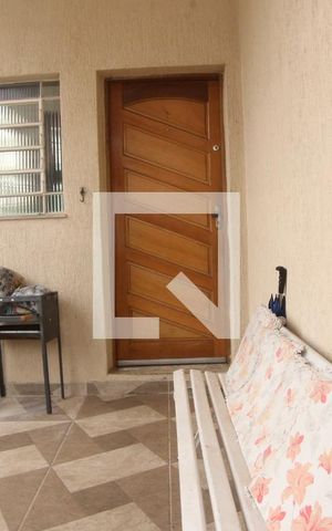 Casa à venda com 268m², 4 quartos e 3 vagas Casa à venda com 268m², 4 quartos e 3 vagasÁrea comum