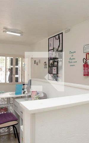Casa à venda com 230m², 3 quartos e 4 vagasSala 1