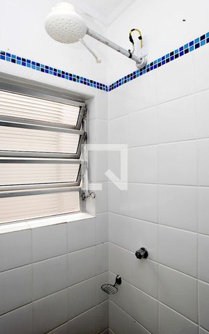 Casa à venda com 230m², 3 quartos e 4 vagasBanheiro 1