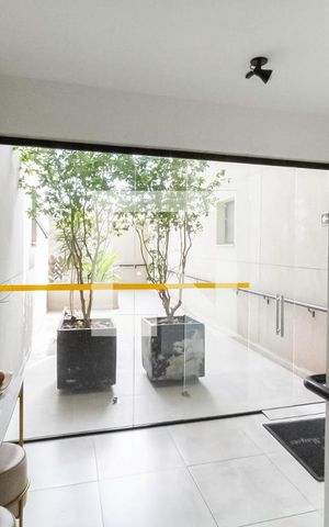 Apartamento à venda com 145m², 2 quartos e 2 vagasHall de entrada 