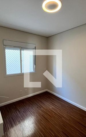 Apartamento para alugar com 108m², 3 quartos e 2 vagas Apartamento para alugar com 108m², 3 quartos e 2 vagasQuarto