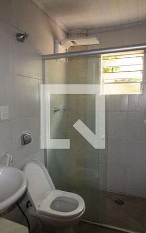 Casa para alugar com 200m², 5 quartos e 2 vagas Casa para alugar com 200m², 5 quartos e 2 vagasBanheiro 2