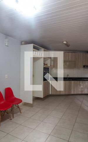 Casa para alugar com 200m², 5 quartos e 2 vagas Casa para alugar com 200m², 5 quartos e 2 vagasCozinha 2