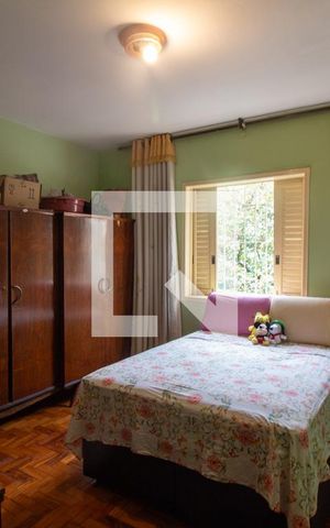 Casa para alugar com 200m², 5 quartos e 2 vagas Casa para alugar com 200m², 5 quartos e 2 vagasQuarto 1