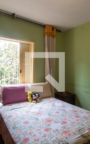 Casa para alugar com 200m², 5 quartos e 2 vagas Casa para alugar com 200m², 5 quartos e 2 vagasQuarto 1