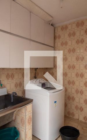 Casa para alugar com 200m², 5 quartos e 2 vagas Casa para alugar com 200m², 5 quartos e 2 vagasÁrea de Serviço