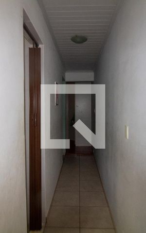 Casa para alugar com 200m², 5 quartos e 2 vagas Casa para alugar com 200m², 5 quartos e 2 vagasCorredor